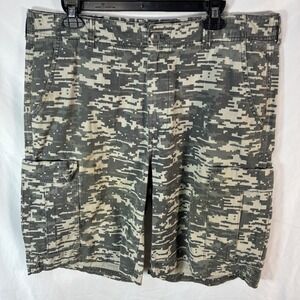 Orvis Cargo Shorts Mens Size 36 Digital Camo Trout Bum Fishing Outdoors Utlity